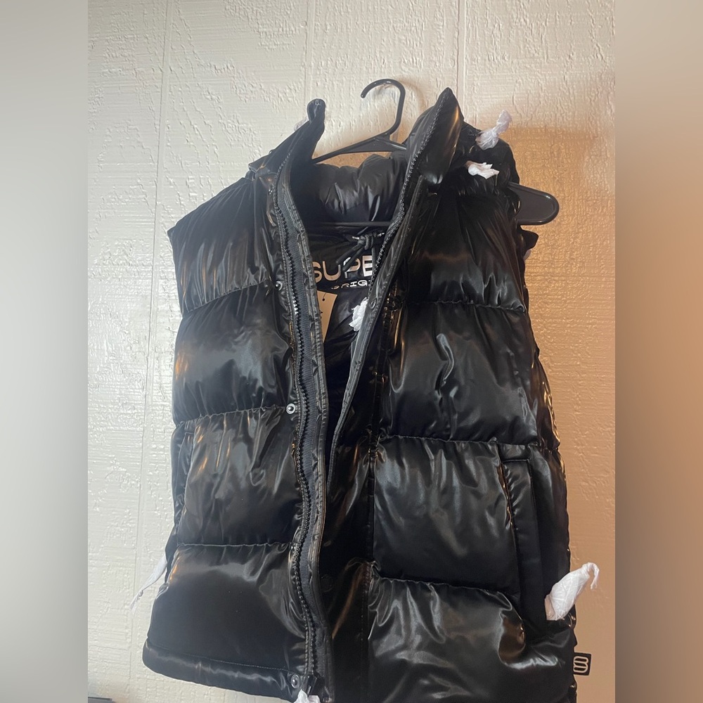 Aritzia super puff vest